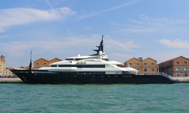 Charter Yacht 'Alfa Nero' in Venice for Film Festival