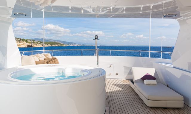 M/Y GO Opens for Christmas and New Year’s in St Barts