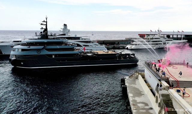 M/Y RAGNAR receives prestigious fire brigade salute at Monaco Yacht Club