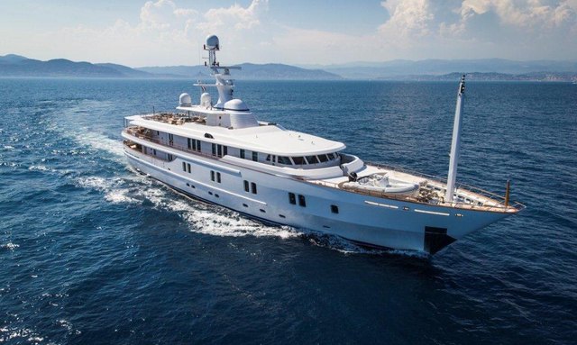 Superyacht ‘New Sunrise’ Joins Charter Fleet