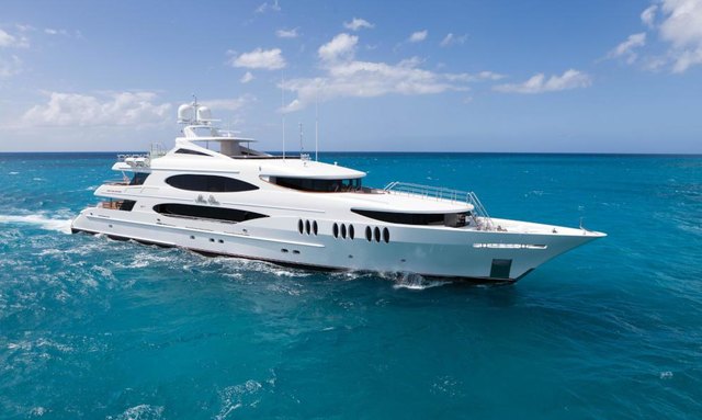 M/Y 'Mia Elise' Appearing At Palm Beach Boat Show