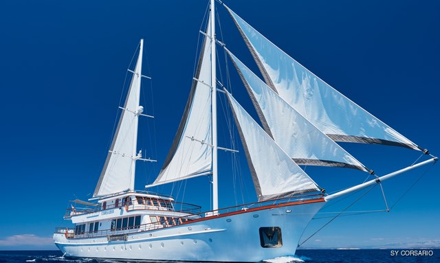Sailing yacht CORSARIO offers Croatian charter discount