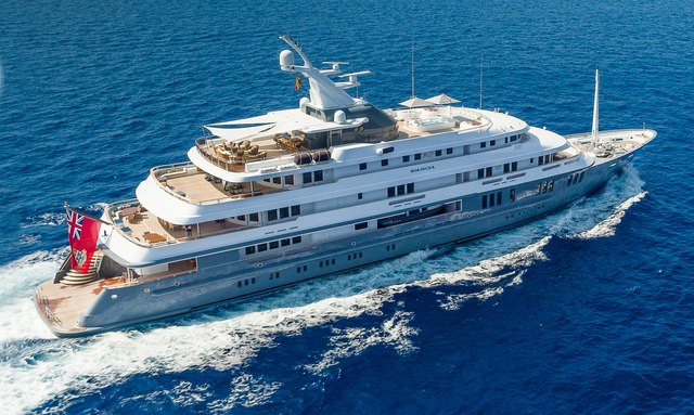 77m yacht BOADICEA offers track-side seat at the new Saudi Arabia F1 in Jeddah