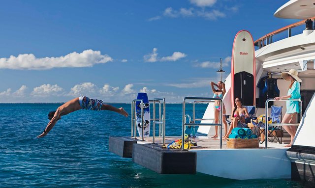 Celebrate the holidays in the Caribbean aboard M/Y JAGUAR 