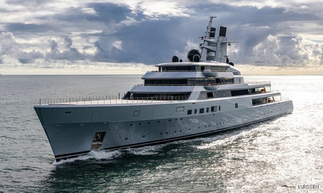 142m Lürssen Superyacht DRAGONFLY departs Lemwerder ahead of delivery