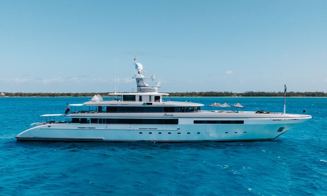 Esmeralda II yacht charter Codecasa Motor Yacht