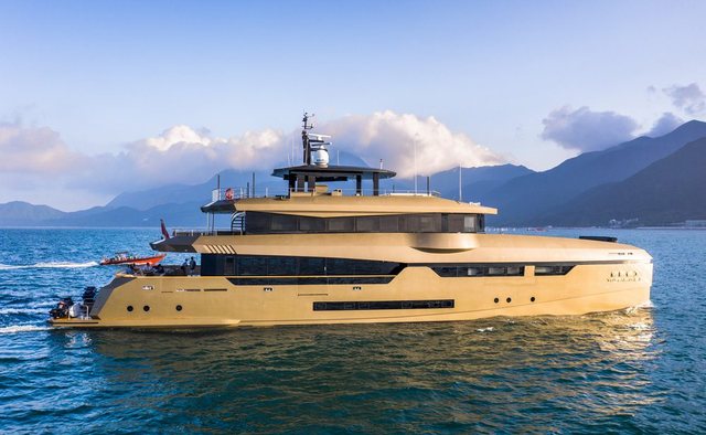 Yu Feng Zhe 1 yacht charter Heysea Motor Yacht