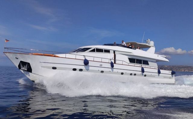 Ola yacht charter Sanlorenzo Motor Yacht
                        