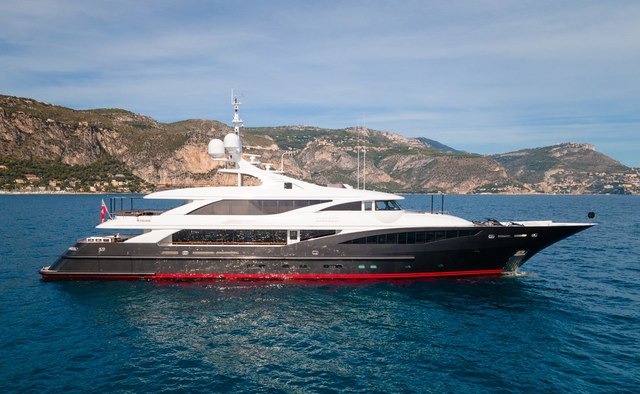 Liberty Yacht Charter in Sardinia
