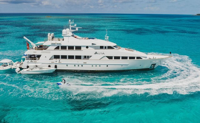 Alta Yacht Charter in Montserrat