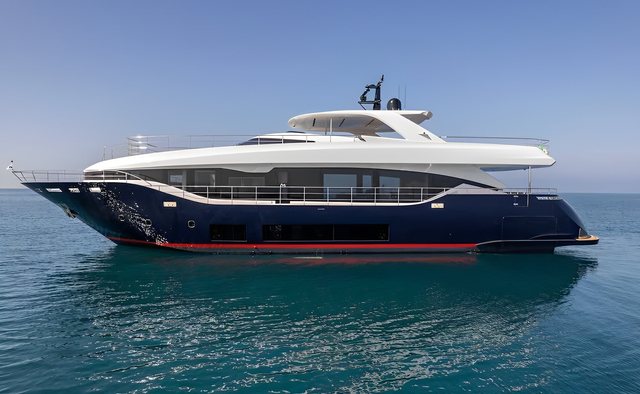 Eden yacht charter Maiora Motor Yacht
                        