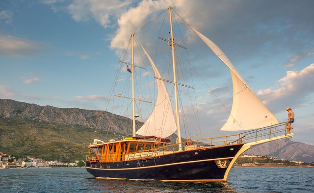 Altair Yacht Charter in Hvar