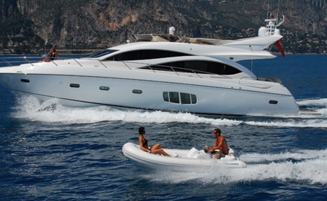 Truce yacht charter Sunseeker Motor Yacht