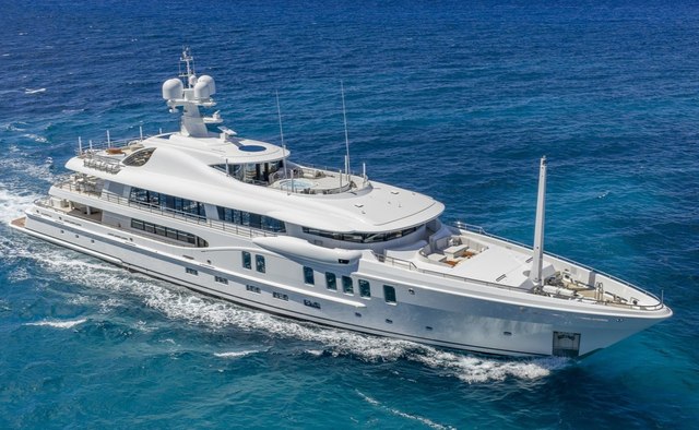 Neninka Yacht Charter in Ligurian Riviera