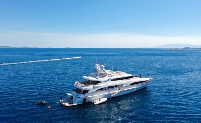 Lady G II Yacht Charter in Mediterranean