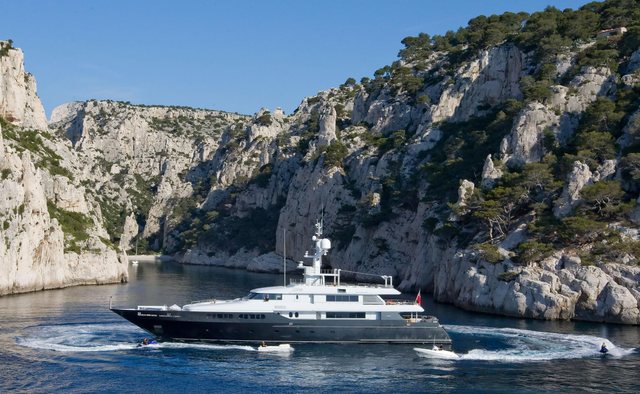 Mariu Yacht Charter in Greece