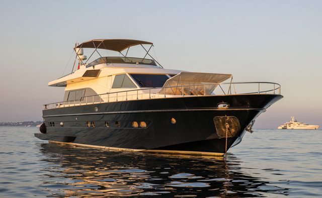 Diams Yacht Charter in Corsica