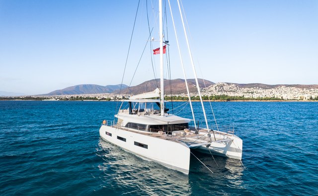 White Caps Yacht Charter in Santorini