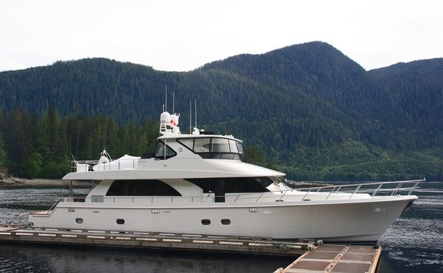 Reel Texan yacht charter Ocean Alexander Motor Yacht
                        