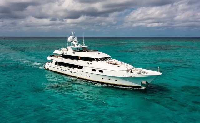 Amore Yacht Charter in Eleuthera 