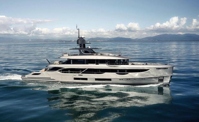 Cosmico Yacht Charter in Santorini