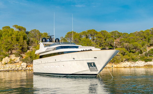 Tigra Yacht Charter in Athens