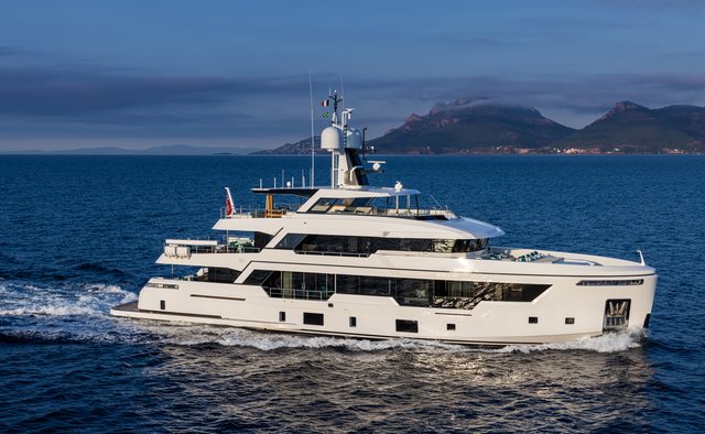 Emocean Yacht Charter in Antigua