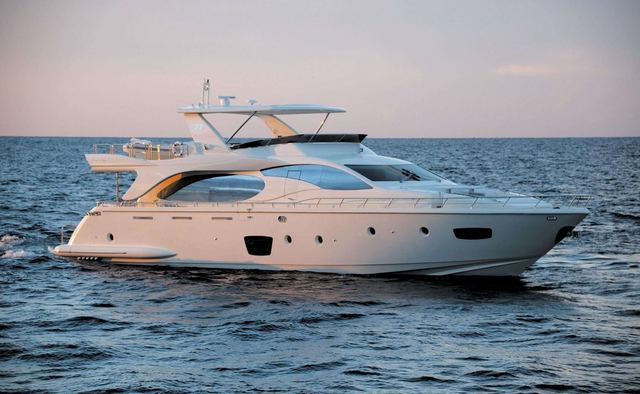 La Fenice yacht charter Azimut Motor Yacht