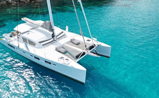 Stadium Yacht Charter in Greece