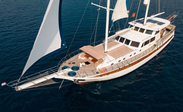 Sea Breeze yacht charter Custom Sail Yacht