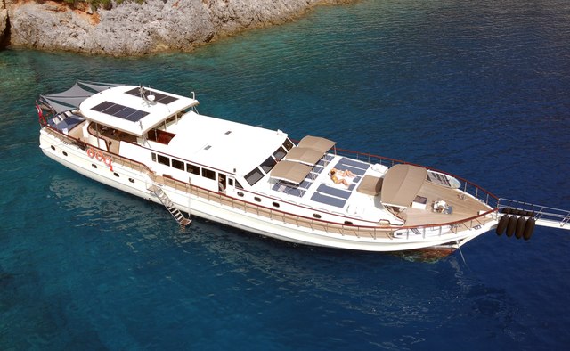 Always Smile Yacht Charter in Crete