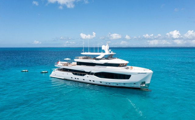 Eau La La Yacht Charter in Greater Antilles