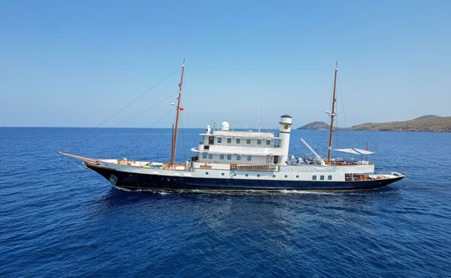 Kalizma Yacht Charter in The Balearics