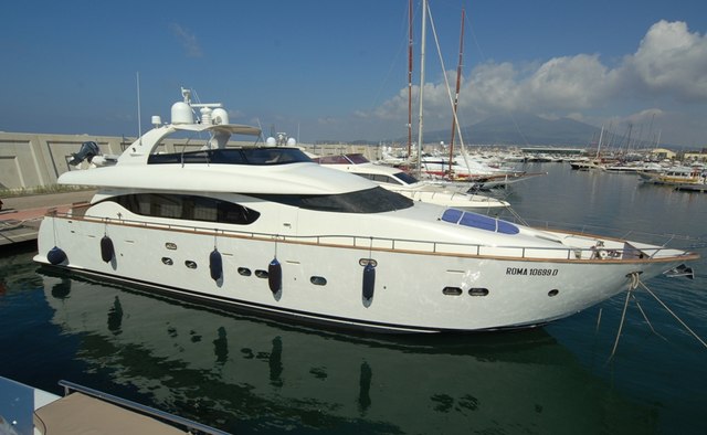 NEVER ONE yacht charter Maiora Motor Yacht