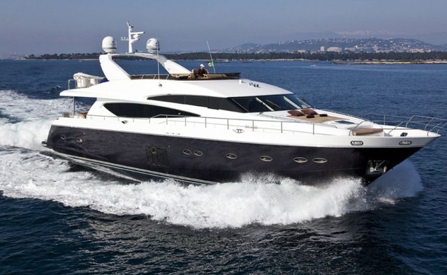 Tahi yacht charter Princess Motor Yacht
                        