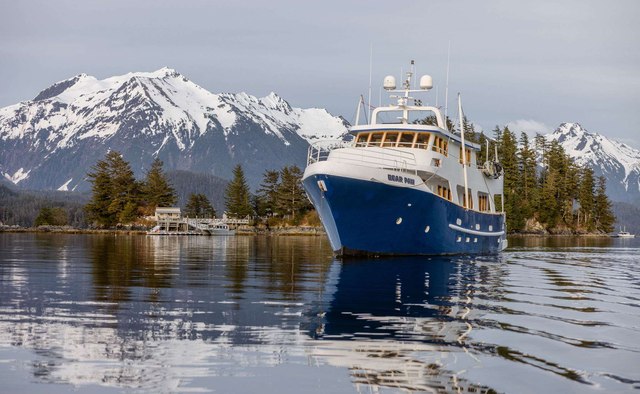 Bear Paw Yacht Charter in North America