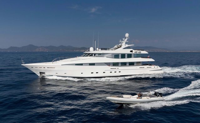 La Tania Yacht Charter in Monaco