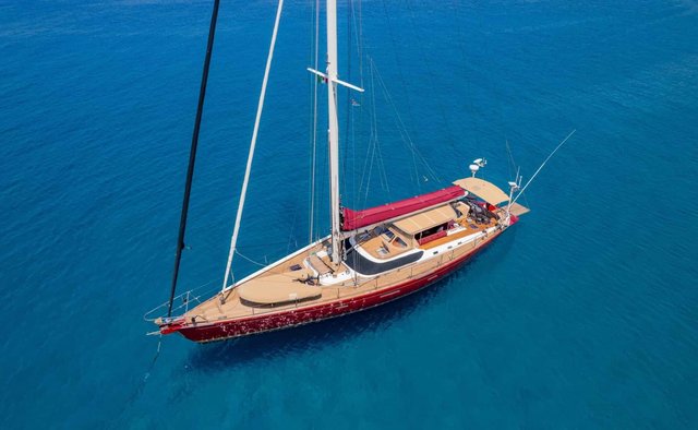 Lilla Yacht Charter in St Barts