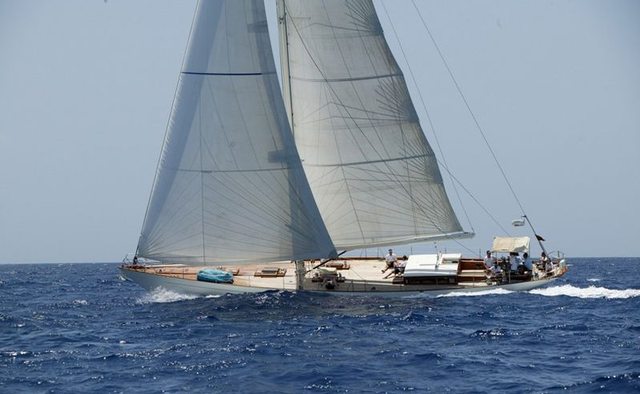 Aurelius Yacht Charter in Windward Islands