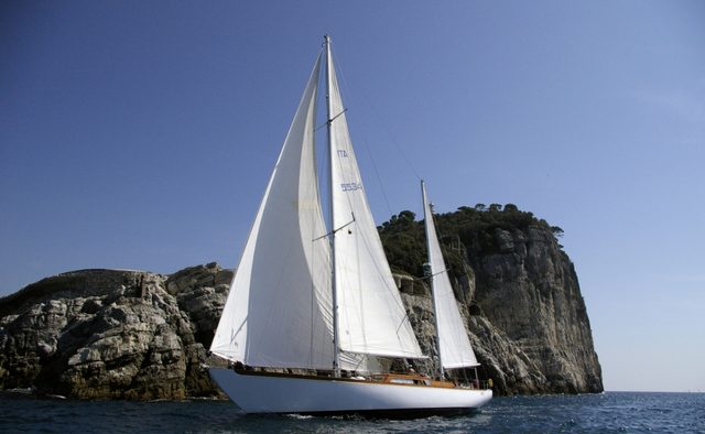 Cadama Yacht Charter in French Riviera