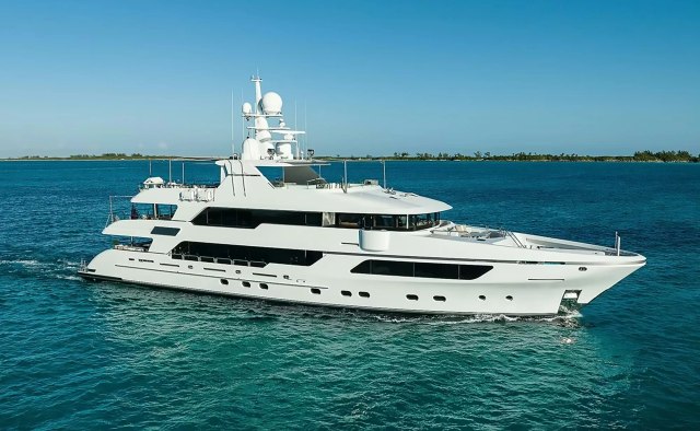 Miss Michelle Yacht Charter in Portisco