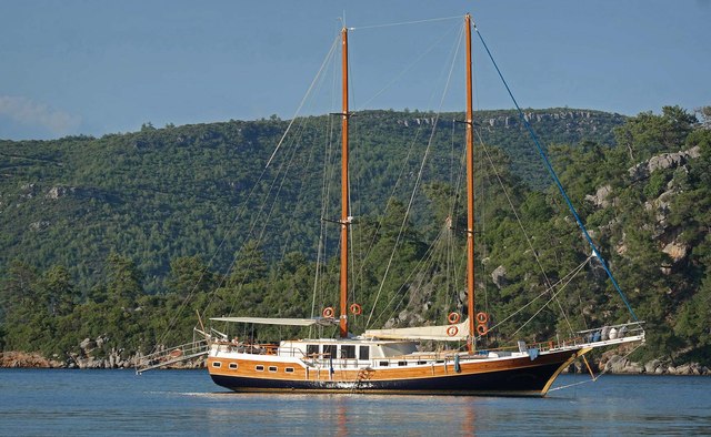 La Reine Yacht Charter in Fethiye