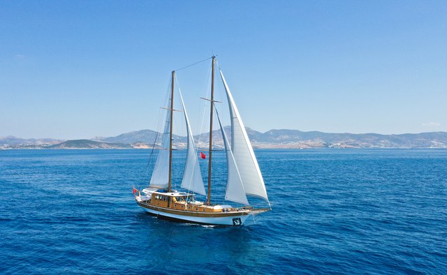 Dionysos Yacht Charter in Mediterranean