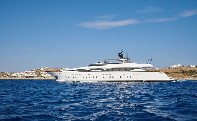 Pareaki II Yacht Charter in Cyclades Islands