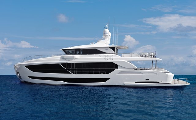 DREAMS IV yacht charter Horizon Motor Yacht
                        