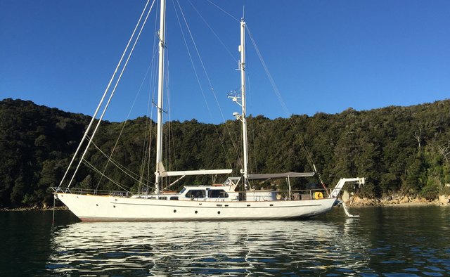 Yonder Star Yacht Charter in New Caledonia