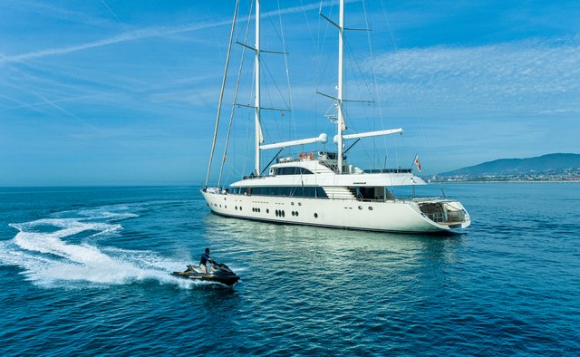 Aresteas Yacht Charter in Calvi