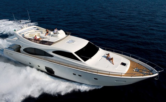 Lavitalebela Yacht Charter in Cannes