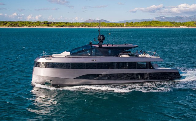 Why200 yacht charter Wally Motor Yacht
                        