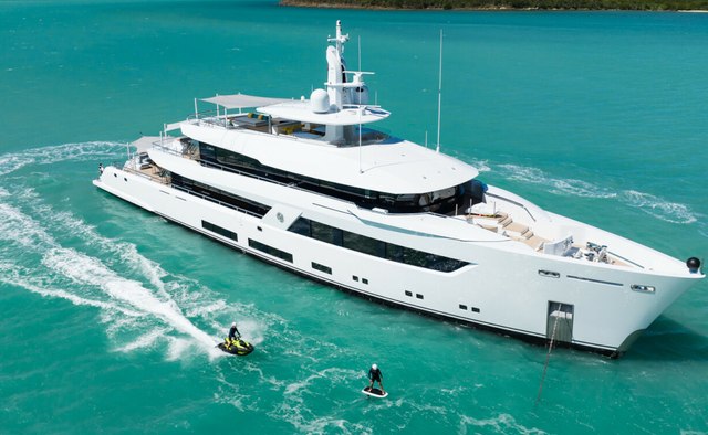 Shenoa Yacht Charter in Spain
